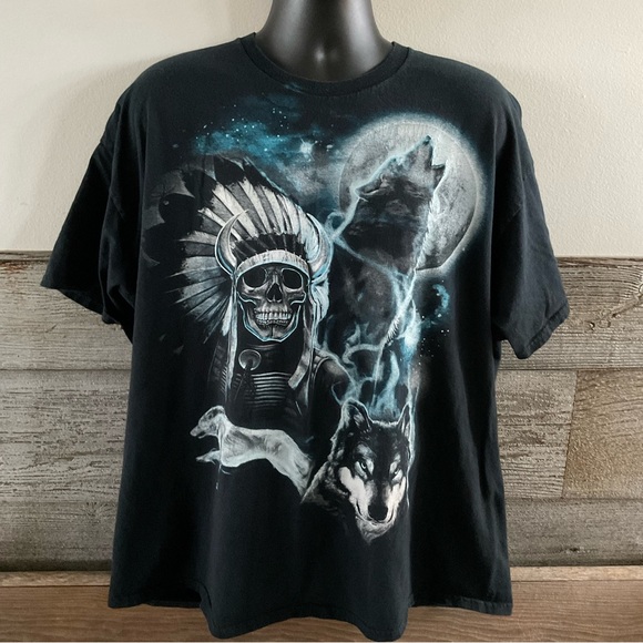 Gildan Indian Warrior Skeleton Wolf Howling At The Moon T-Shirt Men's 2XL (P1) - Picture 2 of 10
